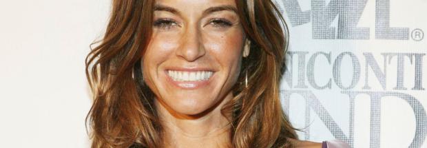 kelly bensimon nipples slip out of top at beach 6553